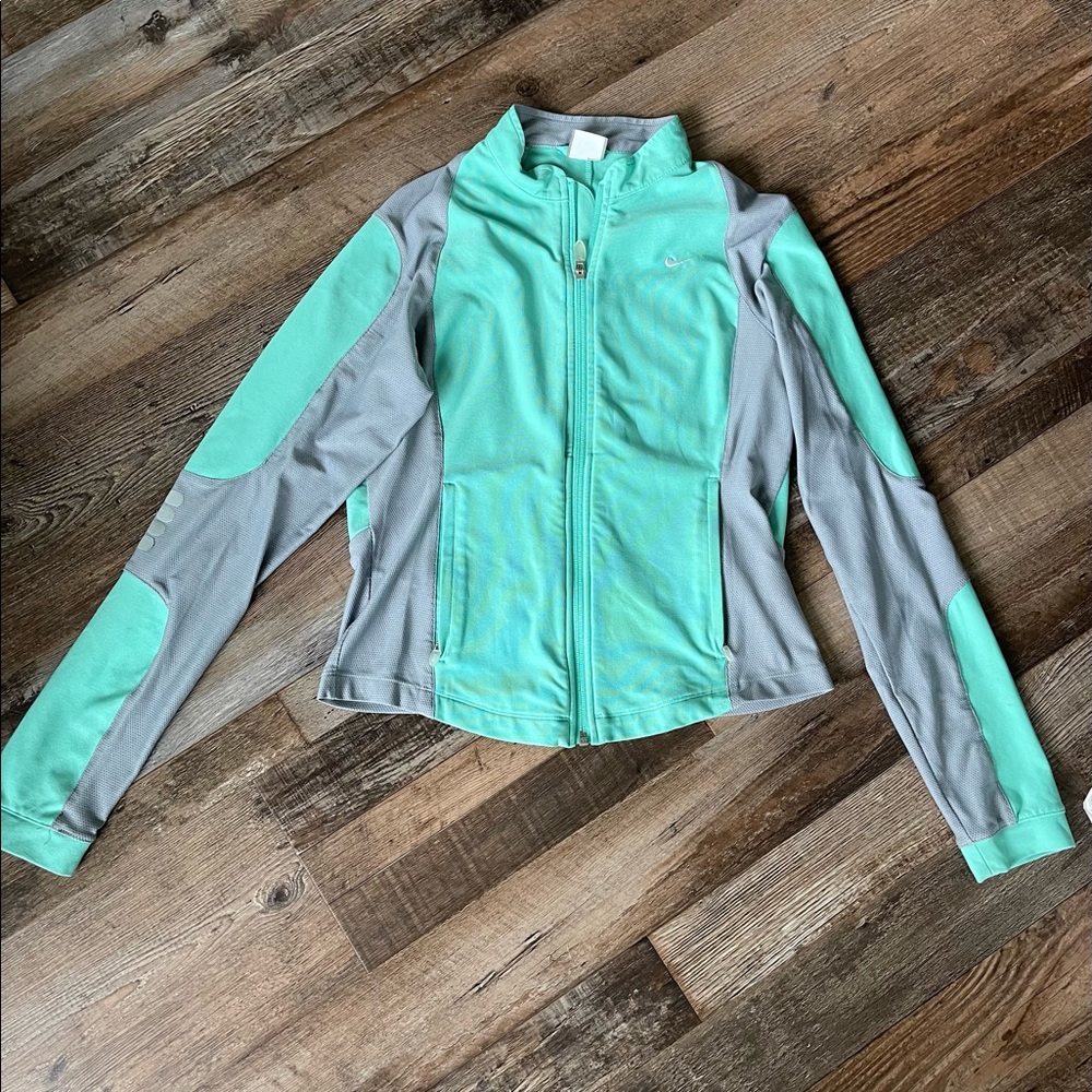 Nike zip sweatshirt size small